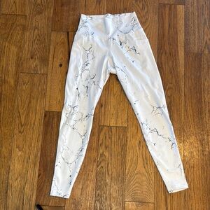 Buff Bunny White Marble Print Leggings
